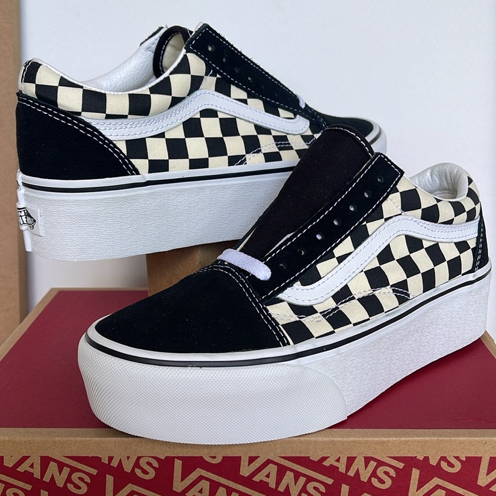 Vans Men’s Old Skool Stacked
Checkerboard Black/Classic
VN0A7Q5MTYQ
Platforms - Picture 2 of 16